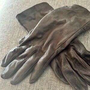Antron Nylon VTG size small ladies
Gloves